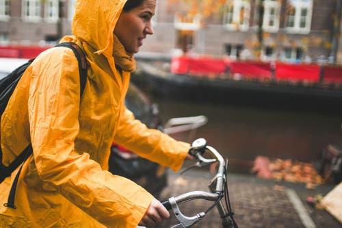 Herfst op de weg: blijf alert, voorkom ongelukken 