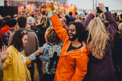 
 Kater na finale of festival: heeft dat gevolgen voor je baan?
 